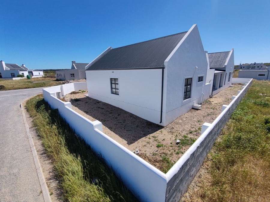 To Let 4 Bedroom Property for Rent in Hoogland Western Cape